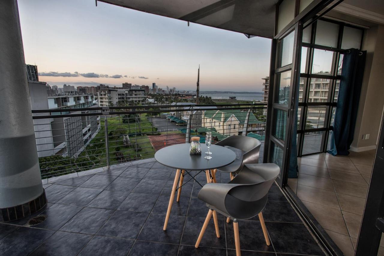 Stay At The Point - Legendary Large Lookouts Durban Exterior photo